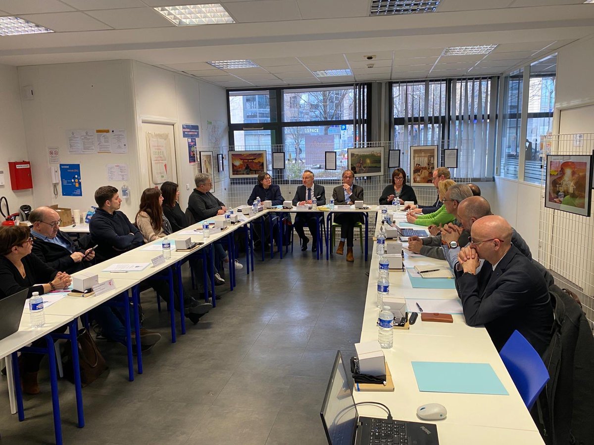 mariedepaquy's tweet image. Au #CA @MLReims avec @wattierphilipp1 #president et @rachidelgha #directeur : #CEJ présentation 2 ans 2000 jeunes accompagnés + nouveau projet #virage : jeunes plus éloignés plus isolés avec un accompagnement encore plus spécifique avec l’association #noelpaindovoine