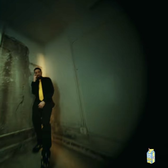 EmeLatina's tweet photo. @Eminem @_ColeBennett_ @LyricaLemonade Thanks to everyone involved in the MV 😌💛
@_ColeBennett_ 🙏🏻 direct more in the future!

#DoomsdayPt2 #Eminem #lyricallemonade https://t.co/eYNjmJNByh