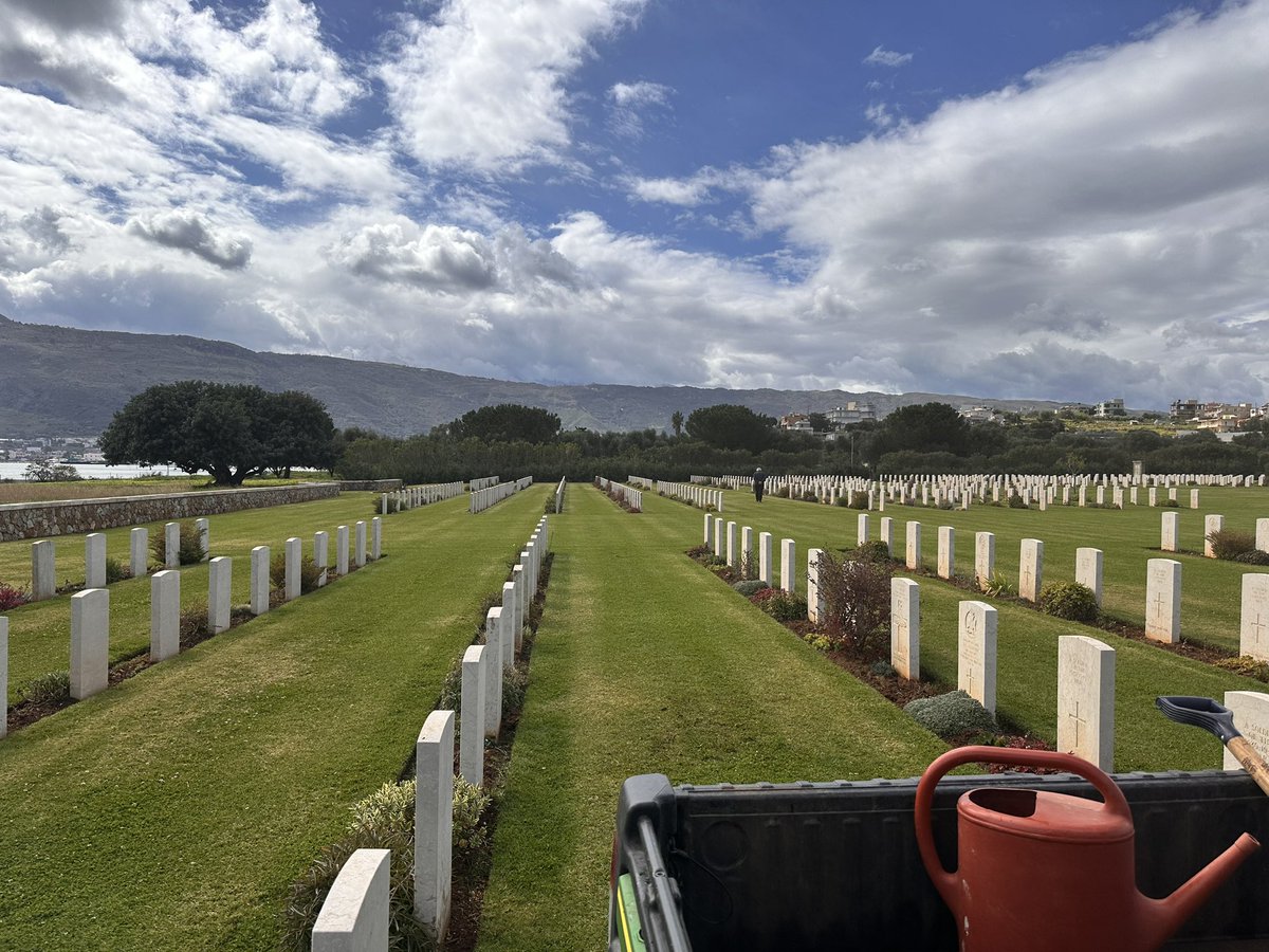 skilitsis's tweet photo. Soil scout at Souda Bay War Cemetery @CWGC https://t.co/N8OSrLjSbw