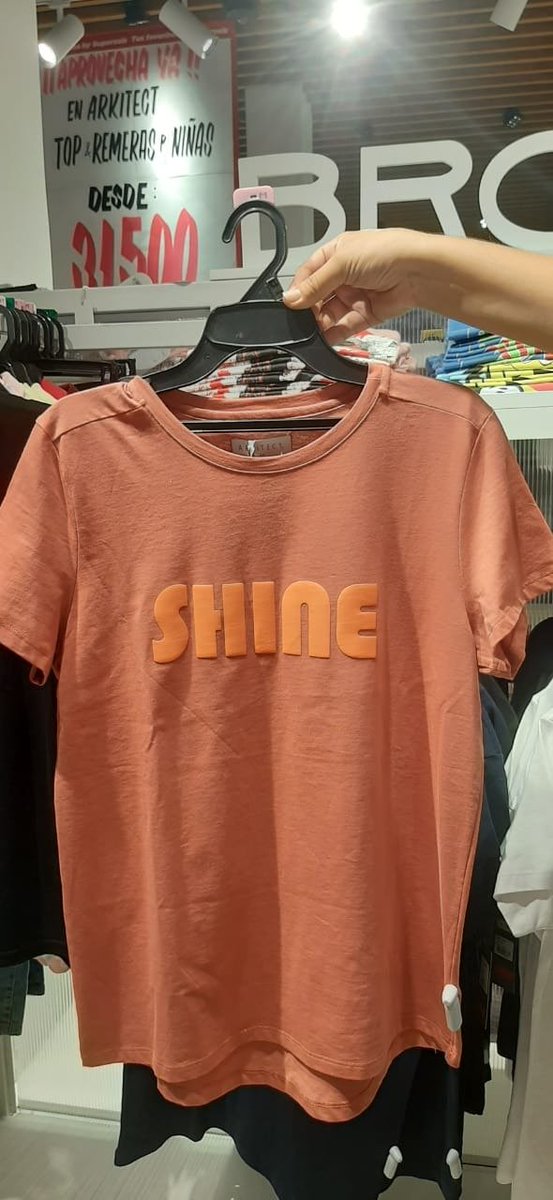 SraAhorro's tweet photo. #INFOROPA
Encontré ropa a muy buen precio, siempre me preguntan y para dar un poco de variedad a las opciones que he subido, encontré opciones con 50%, REMERAS desde 32.000
La marca se llama ARKITECT
50% con cualquier medio de pago por marzo me dijeron, en Super6 + https://t.co/PQBsie3vB0