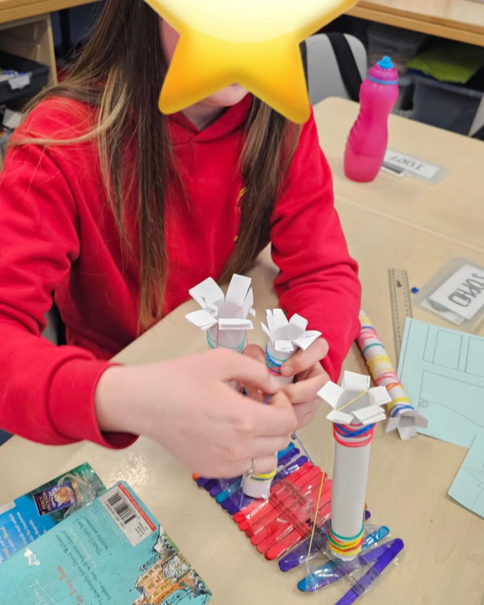missframe99's tweet photo. Happy STEM week from P6!!

Today I passed my final student teaching placement while having the most fun with my class🥹 

We participated in a group STEM bridge building activity🌉

I could not have asked for any more from these amazing kids today. Feeling extremely grateful🫶🏼🥹 https://t.co/AE9cCzvUTS