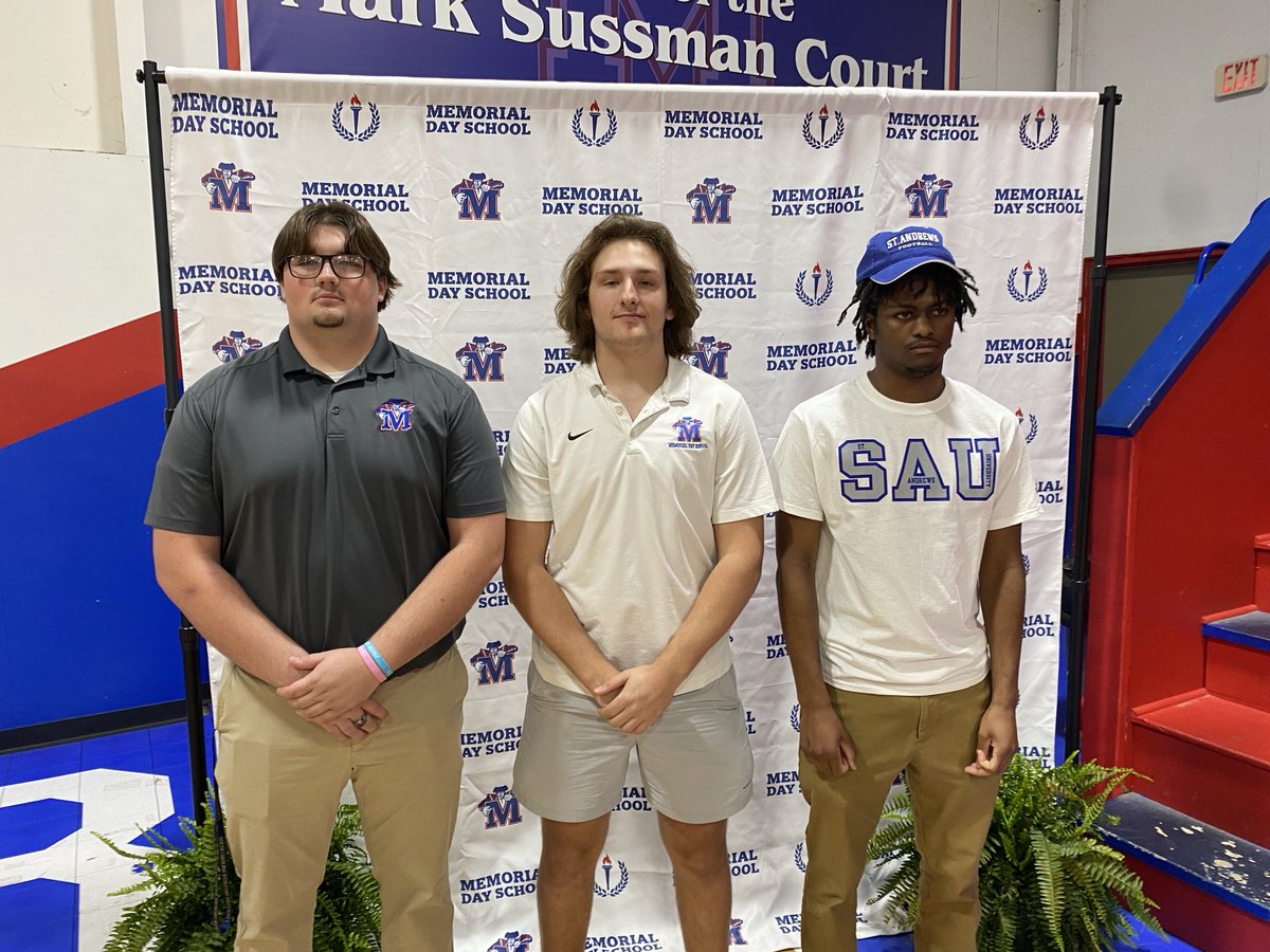 DWilliamsWJCL22's tweet photo. Congratulations to Memorial Day football stars Joseph Barnes, Tyler Kindle and Craig Harris who signed scholarships today. Hear from them tonight on ⁦@WJCLNews⁩ https://t.co/Fx5tfbJAo7