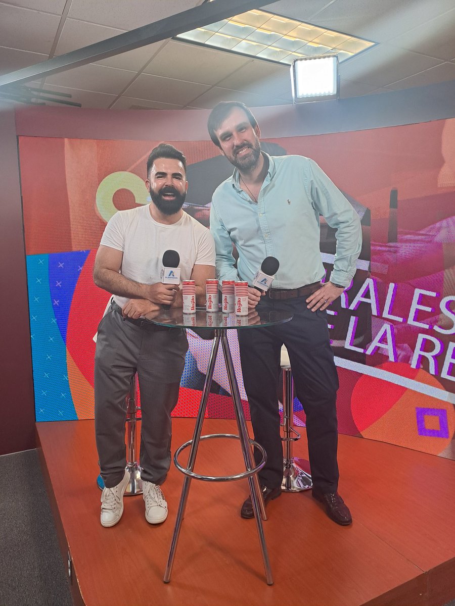 C13Guadalajara's tweet image. #Ahora l Javier Gallego, Director Ozonoex Alimentación, quien nos viene a presentar la bebida #Rojito

Sintonízanos:
📺13.1 de TV Abierta 
💻canal13mexico.com