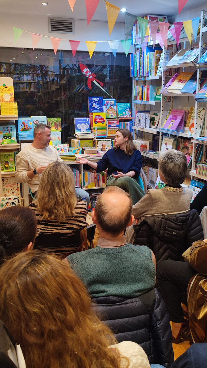 Penguin Llibres tweet media