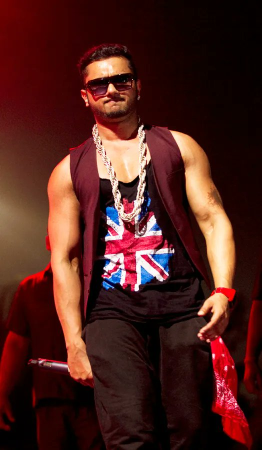 Swagger55328484's tweet photo. #HappyBirthdayYoYoHoneySingh ❤🥰🤟🏻 https://t.co/CyqqSxuPBY
