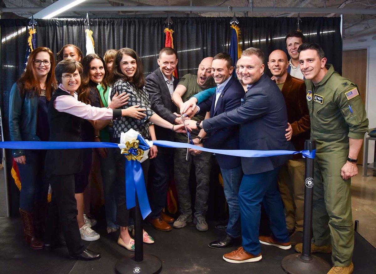 Right in the heart of Texas, the city of Austin is home to tech companies, startups, and entrepreneurial spirit. And now, it is also home to The Joint Defense Innovation workspace! diu.mil/latest/joint-d…