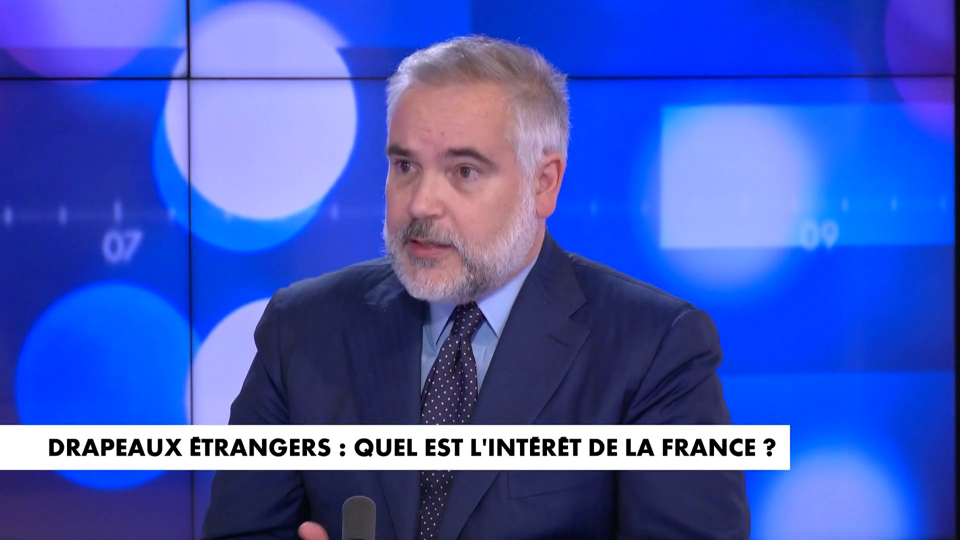 CNEWS on X: "Guillaume Bigot : «C'est le drapeau des bobos euro-mondialistes,  le drapeau de l'Ukraine. C'est donc une patrie de substitution. Le drapeau  palestinien c'est celui des bobos altermondialistes et aussi