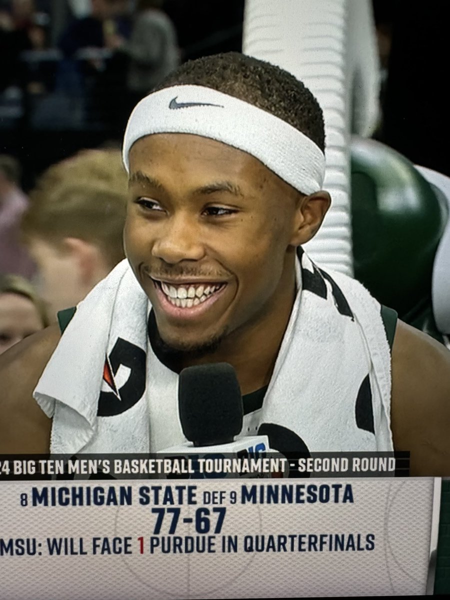 The smile of a man who took care of business. What a fun game. @jiggyTrawww can hoop! #GoGreen