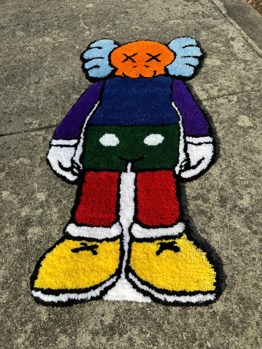 This “Kaws Doll” rug is (For Sale) & it’s is 3.9 feet tall 🤧😬🔥🔥 #DjDoItAll #ShopToday