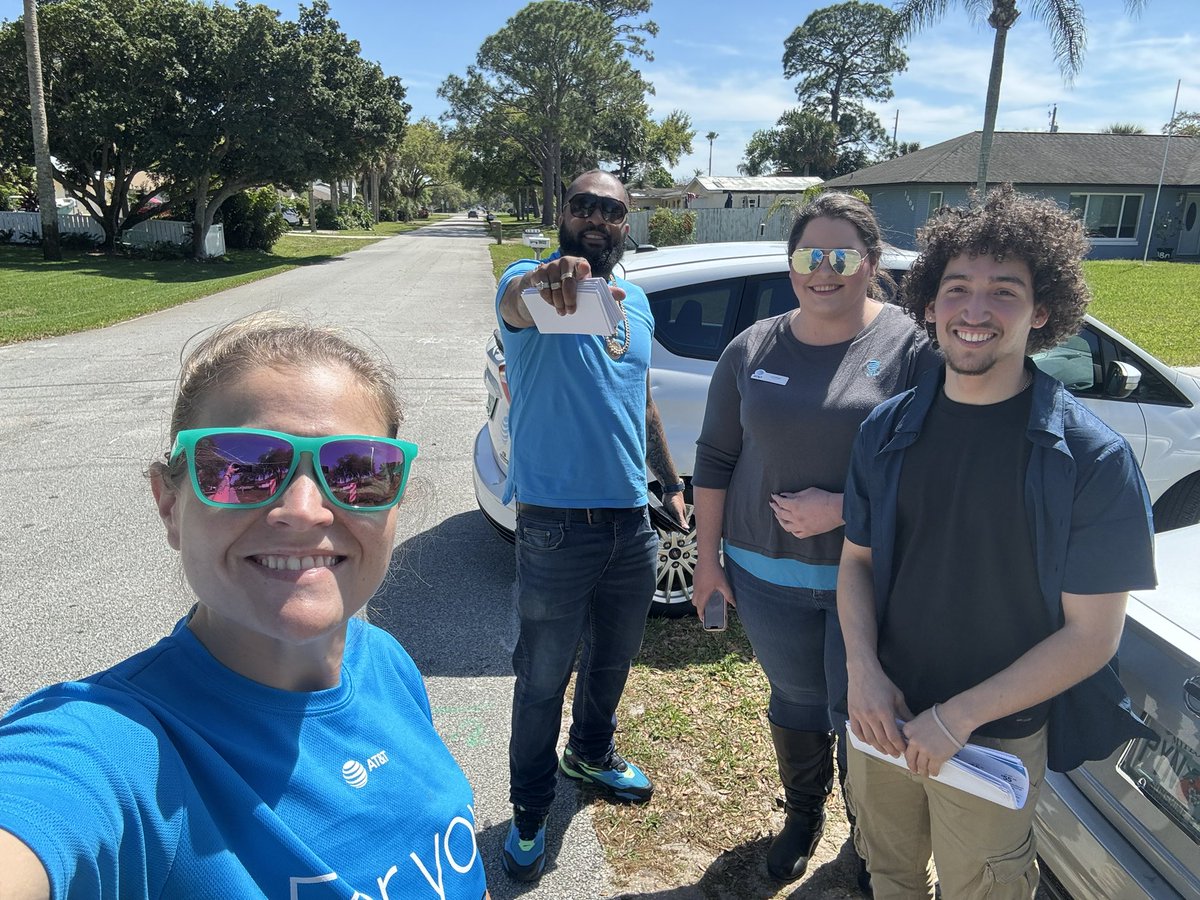 Chelsea Thompson (@tchelseaaa) on Twitter photo The Space Coast Crew is out in the street letting people know that fiber is here!! <a href="/One_FLA/">OneFLA</a> @fl_spacecoast <a href="/jemeFL/">John Meyers</a> <a href="/alexthagreat14/">Alex ka$h</a> <a href="/ReggieSloan3/">Reggie Sloan</a> The Space Coast Crew is out in the street letting people know that fiber is here!! <a href="/One_FLA/">OneFLA</a> @fl_spacecoast <a href="/jemeFL/">John Meyers</a> <a href="/alexthagreat14/">Alex ka$h</a> <a href="/ReggieSloan3/">Reggie Sloan</a>