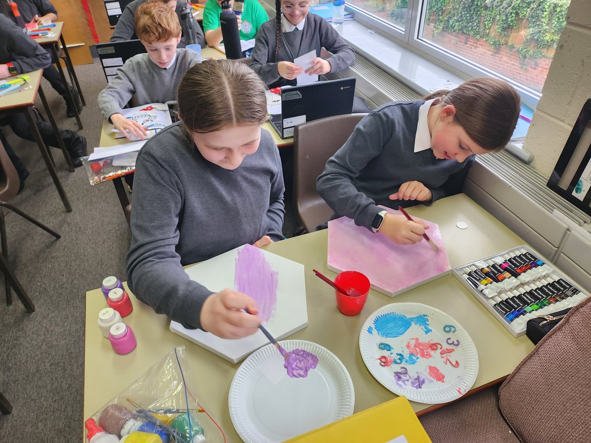 Y6EngMartyrs's tweet photo. For British Science Week 2024, the theme is 'Time'. In Y6, we decided to make our own clocks! This will be an ongoing project over two weeks. #ScienceAtEM #BSW24 https://t.co/3Xg1AlEUeA
