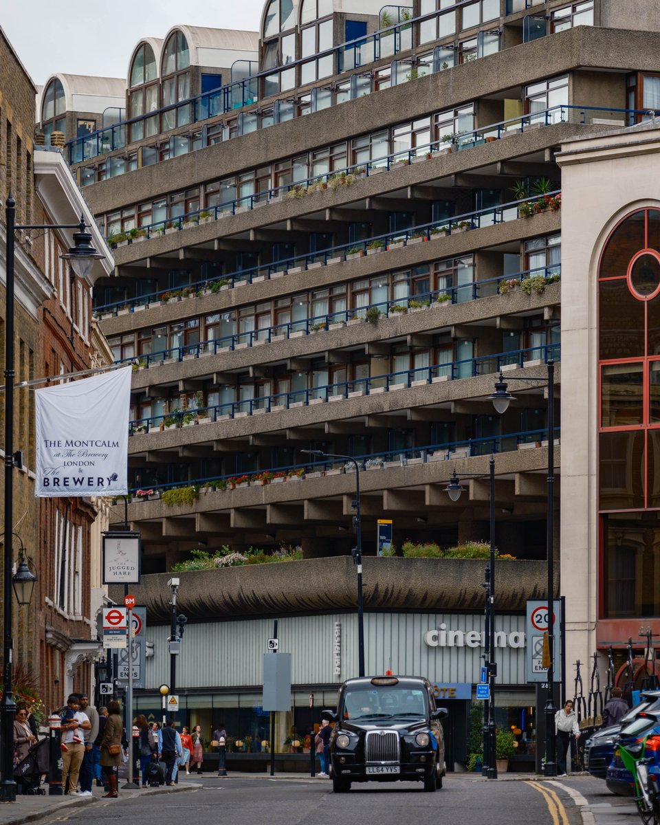 thebumpercrew's tweet photo. Barbican | City of London

https://t.co/6uXJtQHaLE
https://t.co/G9cVjfUtjz

#Barbican #London #Architecture #Art #Culture #Explore #Travel #CityLife #Cityscape #UK #VisitLondon #brbicanlondon #visit barbican #barbicanconservatory #cityoflondon https://t.co/axan9EU3us