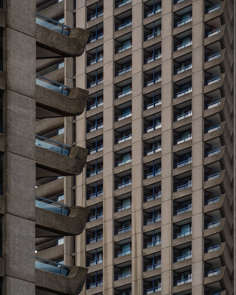 thebumpercrew's tweet photo. Barbican | City of London

https://t.co/6uXJtQHaLE
https://t.co/G9cVjfUtjz

#Barbican #London #Architecture #Art #Culture #Explore #Travel #CityLife #Cityscape #UK #VisitLondon #brbicanlondon #visit barbican #barbicanconservatory #cityoflondon https://t.co/axan9EU3us