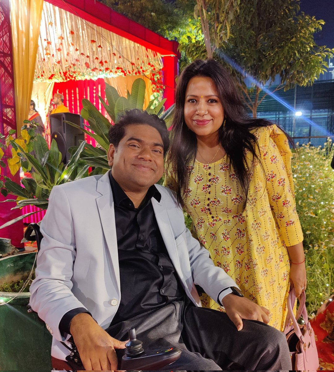 Spent the evening today at @SheroesHangout celebrating union of Ritu & Sahil. 

Ritu is an acid attack survivor herself who spent last 10 years working with acid attack survivors at @SAAWorks that does some phenomal humanitarian work for acid attack survivors

I have less words