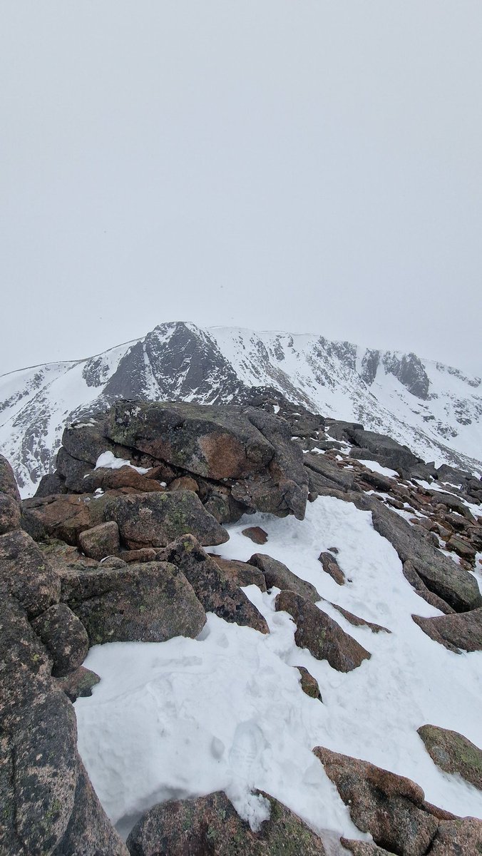 GraemeJHarvey's tweet photo. #Scotland #mountains Mountain Pioneer course in the Cairngorms, with the boss Alex Moran.  Day 2 of 4. https://t.co/63jZeb6YmF