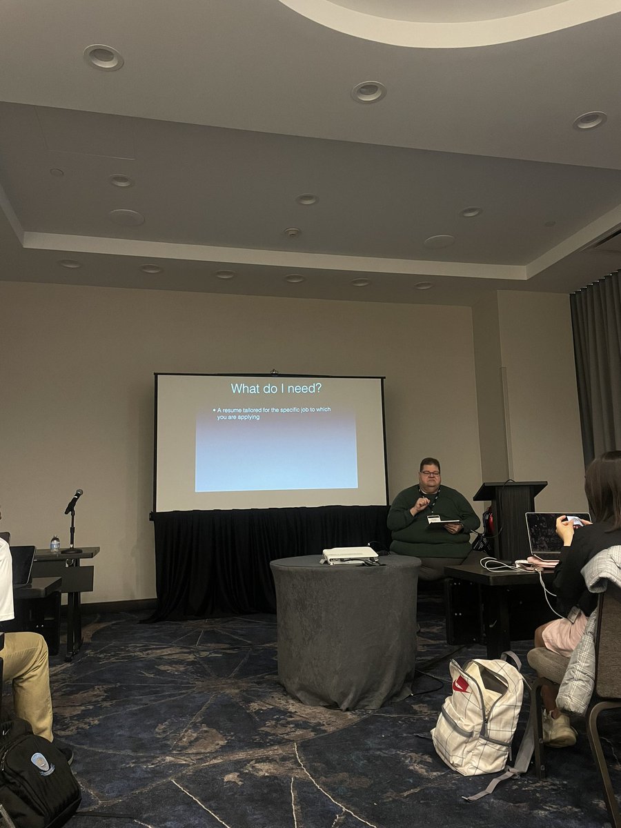 eccunionEmily's tweet photo. Director of Student Media at Northwest Missouri University, Steven Chapell, shares at #cmanyc24 that a “cookie cutter” resume will not get you noticed in todays competitive job market. He recommends a resume tailored for every specific job, “something that sells you”. 
#eccunion https://t.co/0gxmq2jEF5