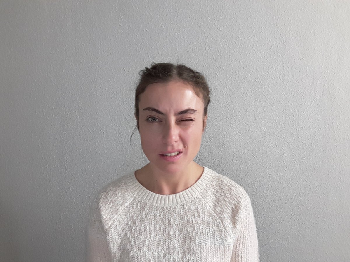 TeatrosCanal's tweet photo. ✒‘Cercanías’ de María Sánchez, que en sus proyectos reflexiona sobre las relaciones personales. Se encuentra dentro de la iniciativa #CanalPerformance, desarrollada por La Juan Gallery de Madrid.
📆 16 marzo
💎Sala de Cristal
➡https://t.co/wm6WBLHp98
#MadridesCultura https://t.co/uvIpu0mKJt
