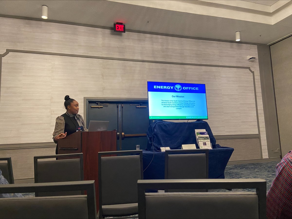 At the Tri Association Conference this week, the SC Energy Office's Kayla Nelums and TCTAC'S Namita Koppa presented funding opportunities! This conference allows energy and facility managers in South Carolina to learn more about facility management, such as energy measures. 💡