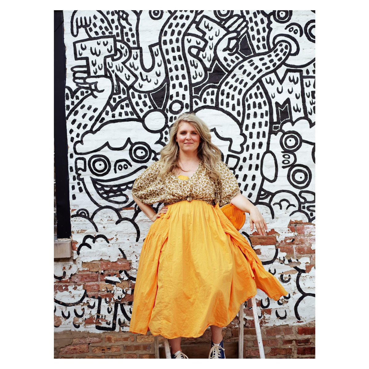 AleksKarjaka's tweet photo. Sing, Spring, Sensation.
. . .
 #springtime #springtimevibes #soprano #singer #vocalist #songwriter #portrait #musicportrait #karjaka #chicago https://t.co/zqeijIiAWj