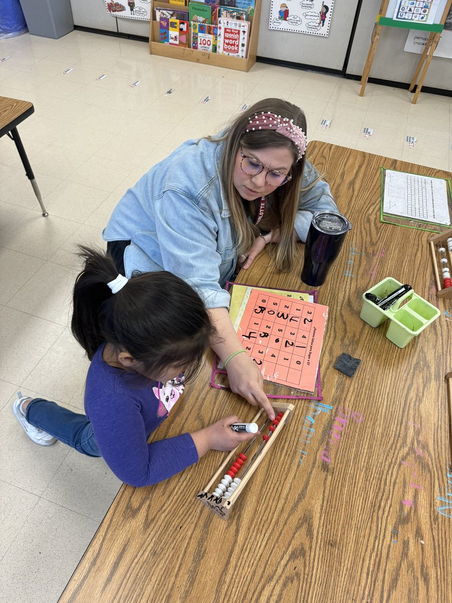 Found another rekenrek fan at Virginia Ave ES. #TeamRekenrek