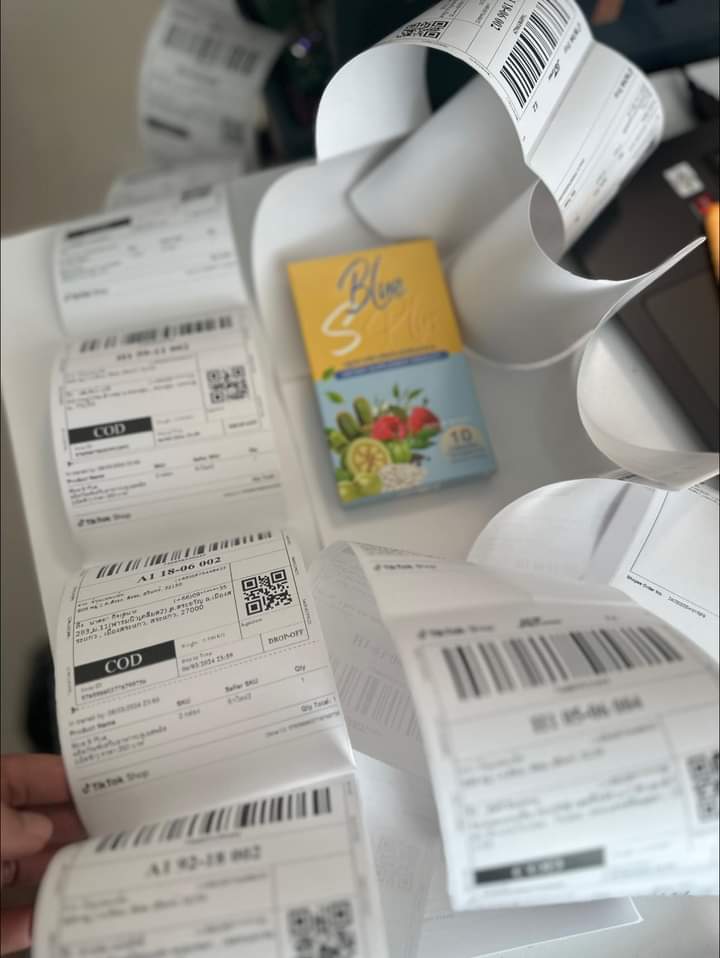 bluesplus1's tweet photo. 🌷👋🏻  แกเอ้ย ❗️ กินดี ไม่มึนหัว
 คอไม่แห้ง #เน้นลดไขมัน ที่ส��คัญ  …

“ อิ่มนาน ลดการกินจุกจิกด้วย “ 💖 

#บลูเอสพลัส สูตรใหม่เข้มข้น https://t.co/nJRsLOaqGU