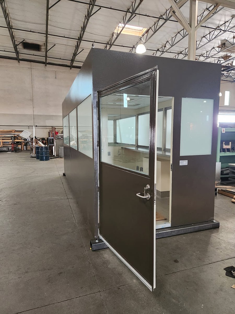 Delta Scientific is ready to help you improve your property's physical security with a guard booth. Fully equipped upon delivery, our guard booths are affordable and appropriate for a wide range of uses. With a Delta..(bit.ly/2UDJyIo) #guardbooth #security