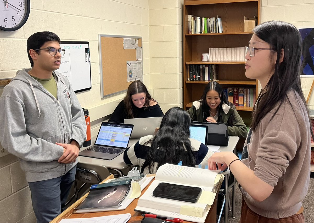 theghfalcon's tweet photo. Want to be on a winning team of journalists? Apply now for Leadership in Media https://t.co/7lDq0n3lk2 @Green_Hope_High @GHHSSports @GHHSAthleticBst https://t.co/8gVNl4bNpA