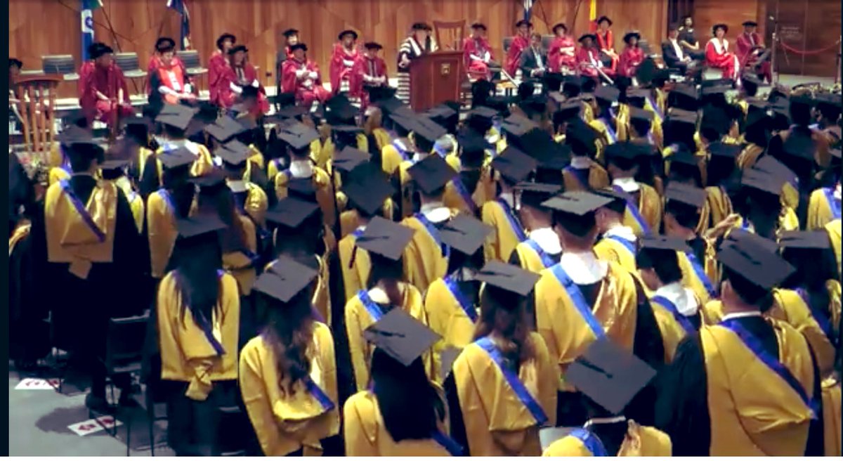 Honoured to be the Occasional Speaker at @Macquarie_Uni Macquarie University’s 2024 Graduation Ceremony. Glad to share my thoughts with the very dynamic future leaders pursuing their dreams. @PakinAustralia @PkPublicDiplo