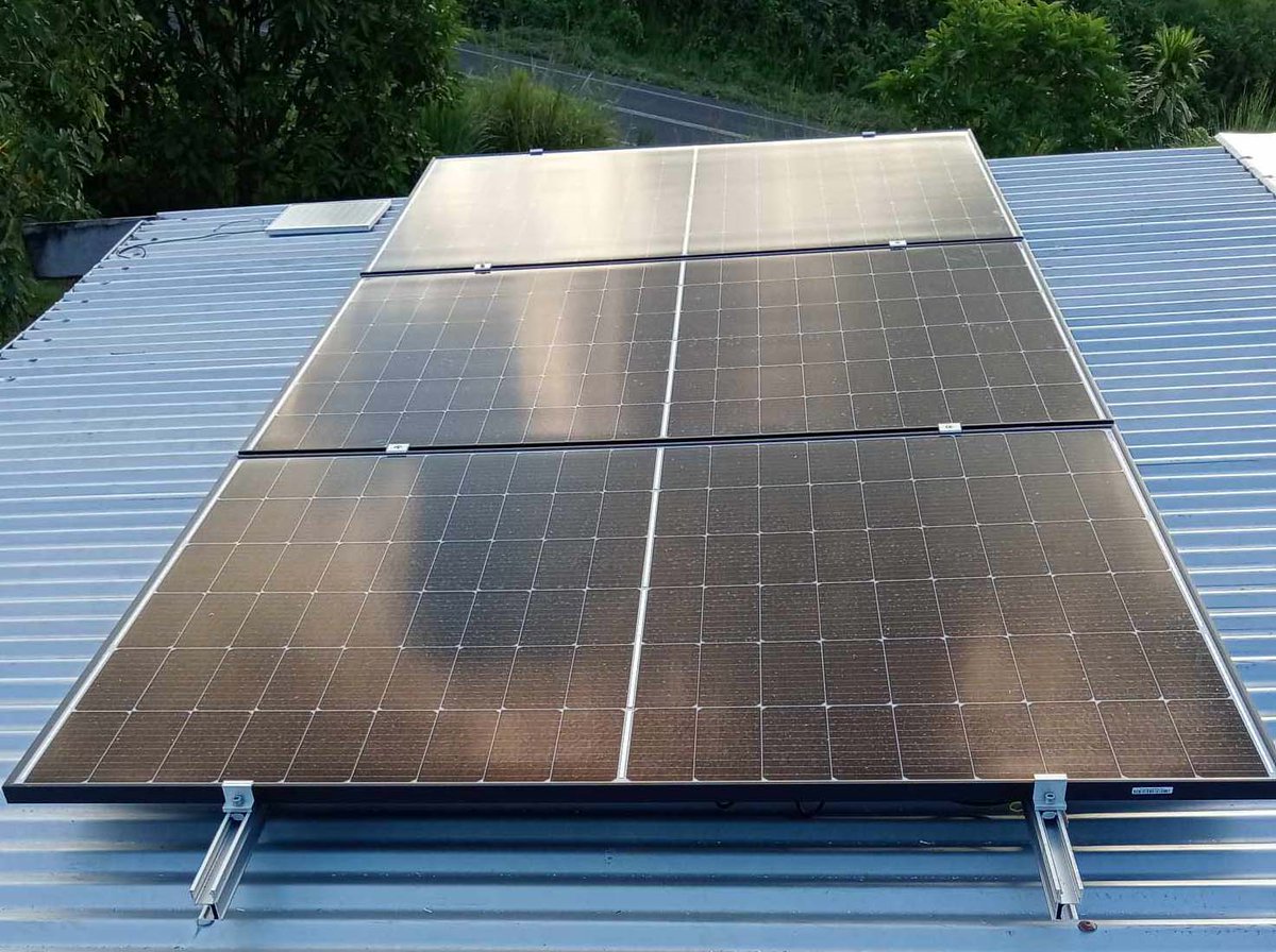 SolarFiji's tweet image. 1.24kWp Hybrid Solar System in Tailevu
solarfiji.org/hybrid-solar-s…

#solarfiji #victronenergy #Phonosolar #Tailevu #fijiislands #residentialproject #renewableenergy #solarpower #HybridSystem
