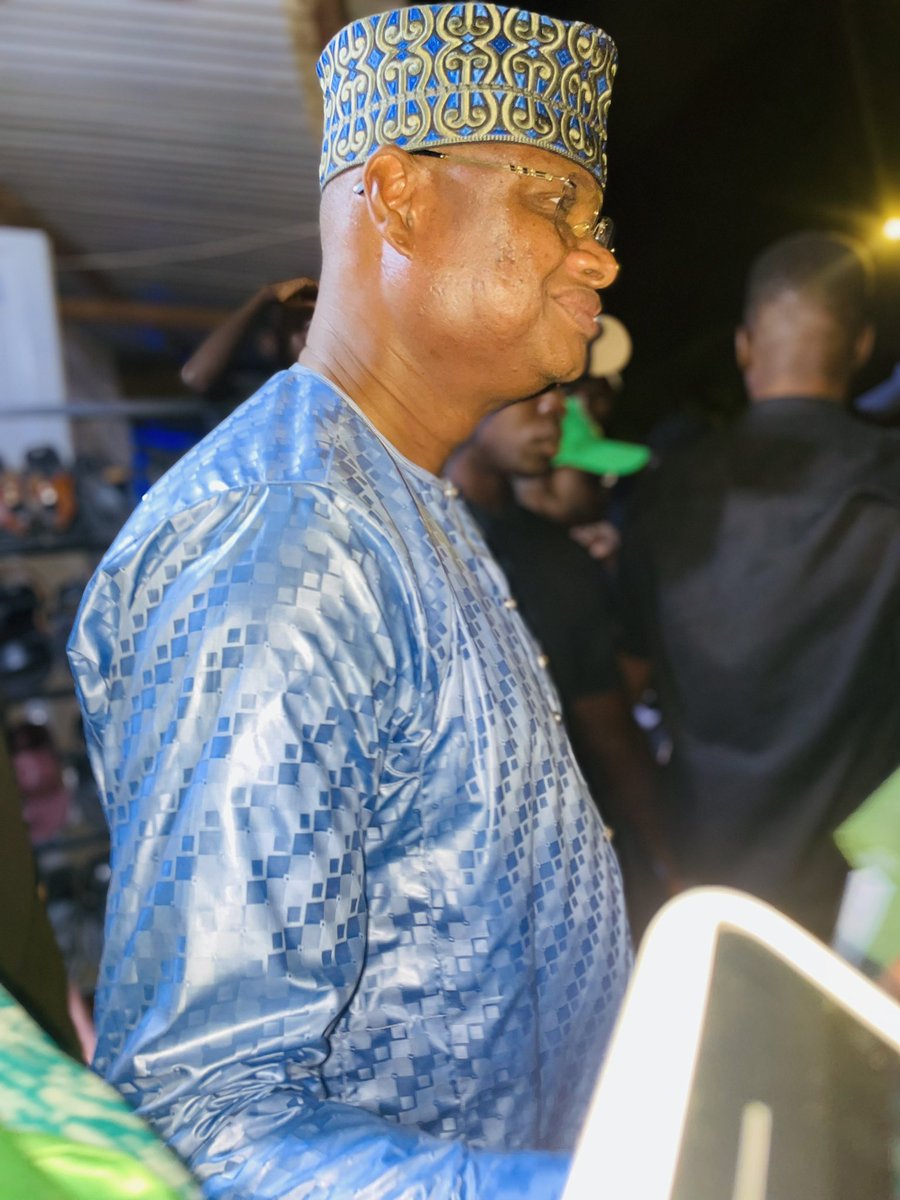 KPenditaa's tweet photo. #AMD2024 

SEM Aliou Mamadou DIA 5e President 💚🤍 https://t.co/k3Go6fqubF