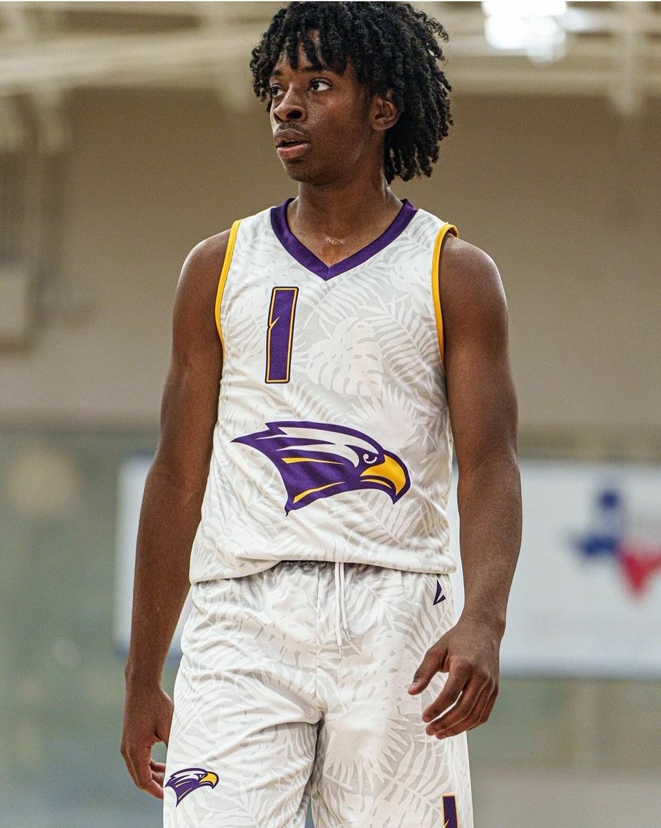 #HEADSUP 
<a href="/RHS_BoysBB/">RHS Boys Basketball</a> District 7-6A MVP Trenton Patterson will be in the building for the Unsigned Diamonds Combine &amp; DFW All-Star Showcase this Sat &amp; Sun @ South Oak Cliff HS 

Another recruitable prospect....

thuf.org/dfwallstarshow…

#DFWAllStar2024