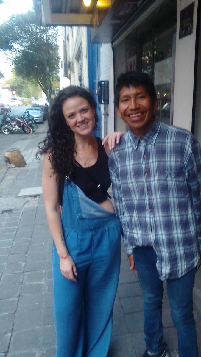 A_Ayala106's tweet photo. @urbanpopmx @solkinruz @ForoLucerna @FerMijares92 @aleaxlarenas @viogg_rp Gracias por la foto.
Excelente obra de teatro.
Gracias por la recomendación y ser parte de la. O la comunidad del teatro en la Ciudad de México 
@ginjaramillo una nueva cara del periodismo mexicano, a través del periódico y la radio https://t.co/0GZdc0uiRC