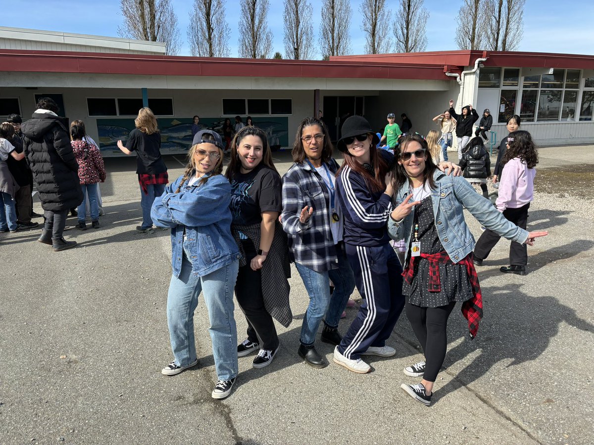 BrentwoodParkSD41 (@brentwoodsd41) on Twitter photo We were groovin' to the tunes of DJ GrooveHeart for our 90s Spirit Day Dance Party at lunch today! So much fun that the kids asked for another Dance Party tomorrow. <a href="/burnabyschools/">Burnaby Schools</a> We were groovin' to the tunes of DJ GrooveHeart for our 90s Spirit Day Dance Party at lunch today! So much fun that the kids asked for another Dance Party tomorrow. <a href="/burnabyschools/">Burnaby Schools</a>