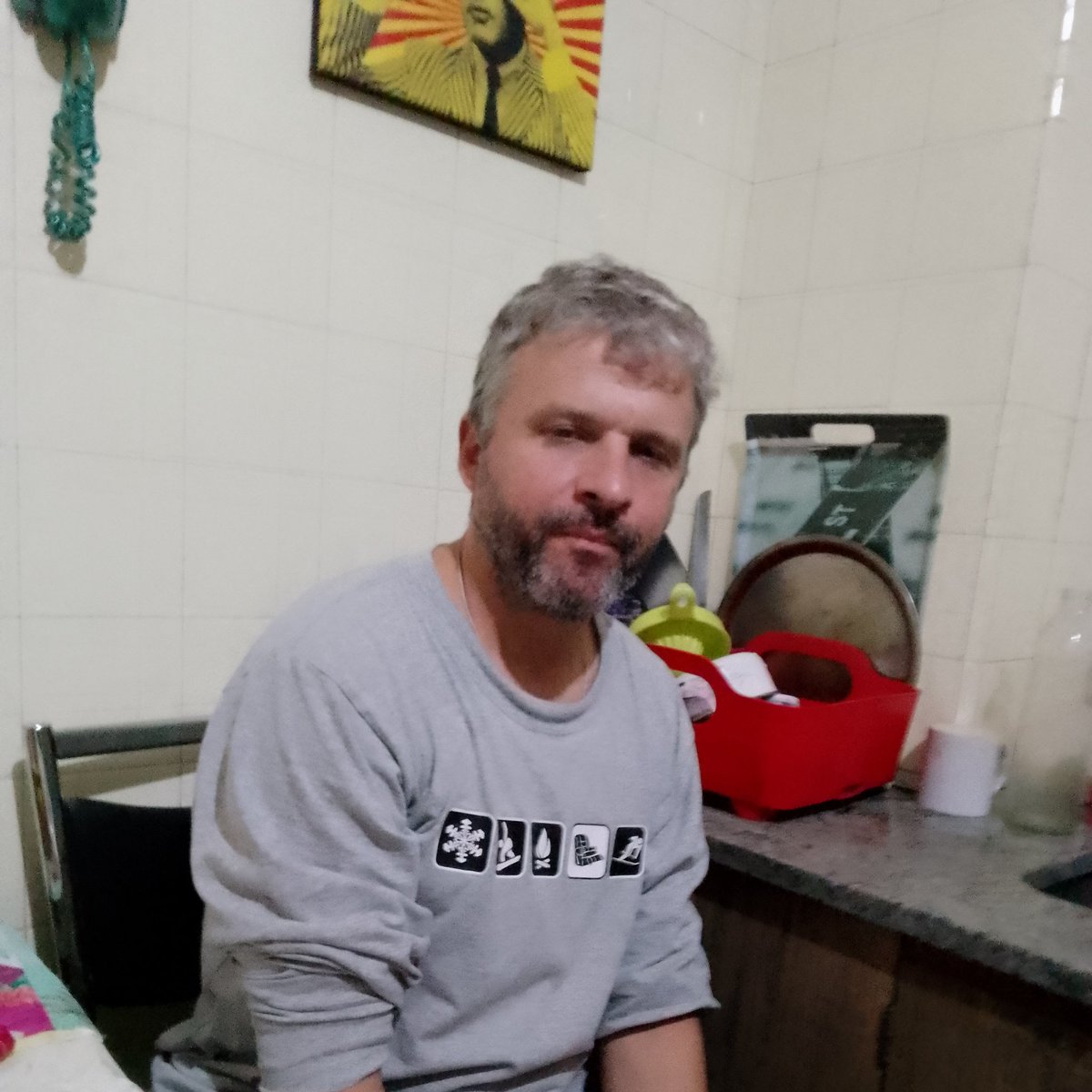 copontificalist's tweet image. #whitetech #myfriendstheterrorists #ciudaddebuenosaires #iamwaitingyouwithhope #spesalvi yo creo que la radicalización de la identidad detiene al terrorista en sí mismo, lo dijo Benedicto XVI, es la fé religiosa su orgullo que le posibilita la convivencia con diversidad cultural.