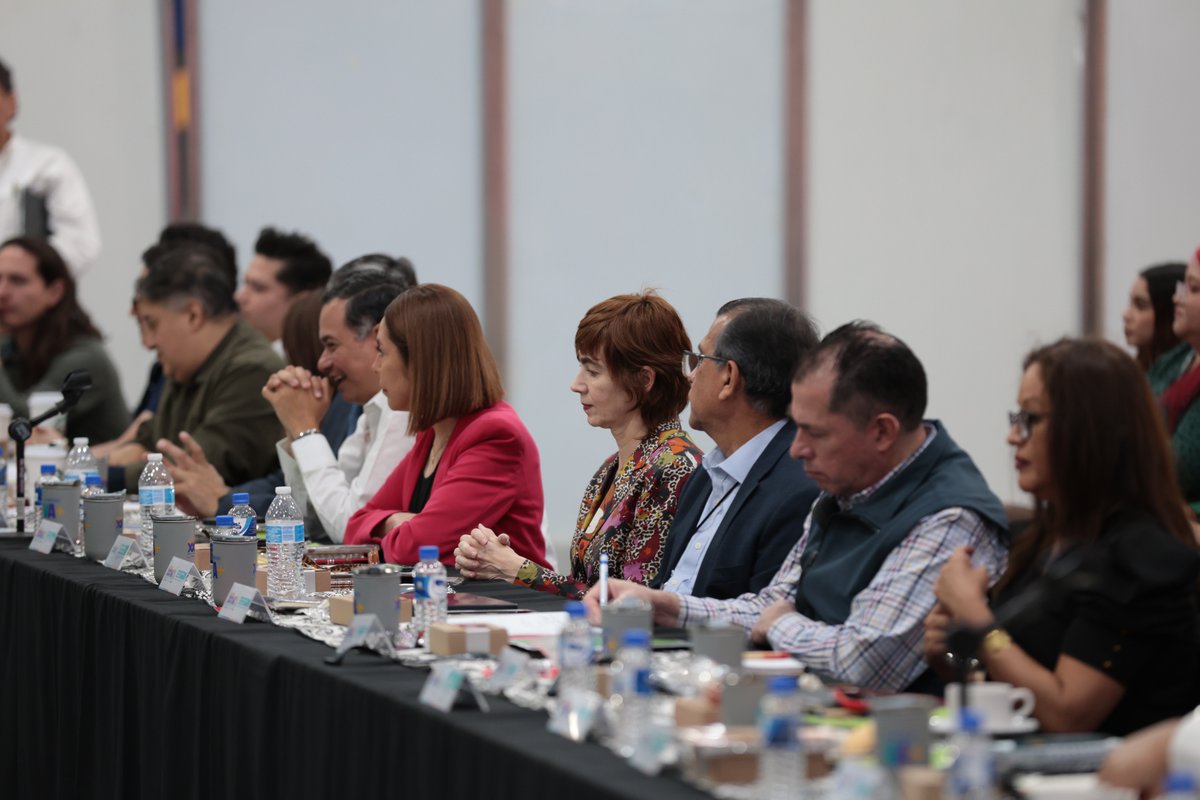 Red México tweet media