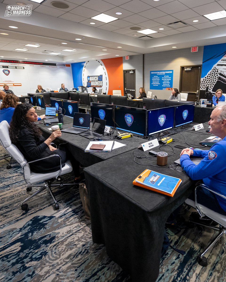 MarchMadnessWBB's tweet image. Wrapping up day 2 with the NCAA DI Women's Basketball Committee ✅

#MarchMadness