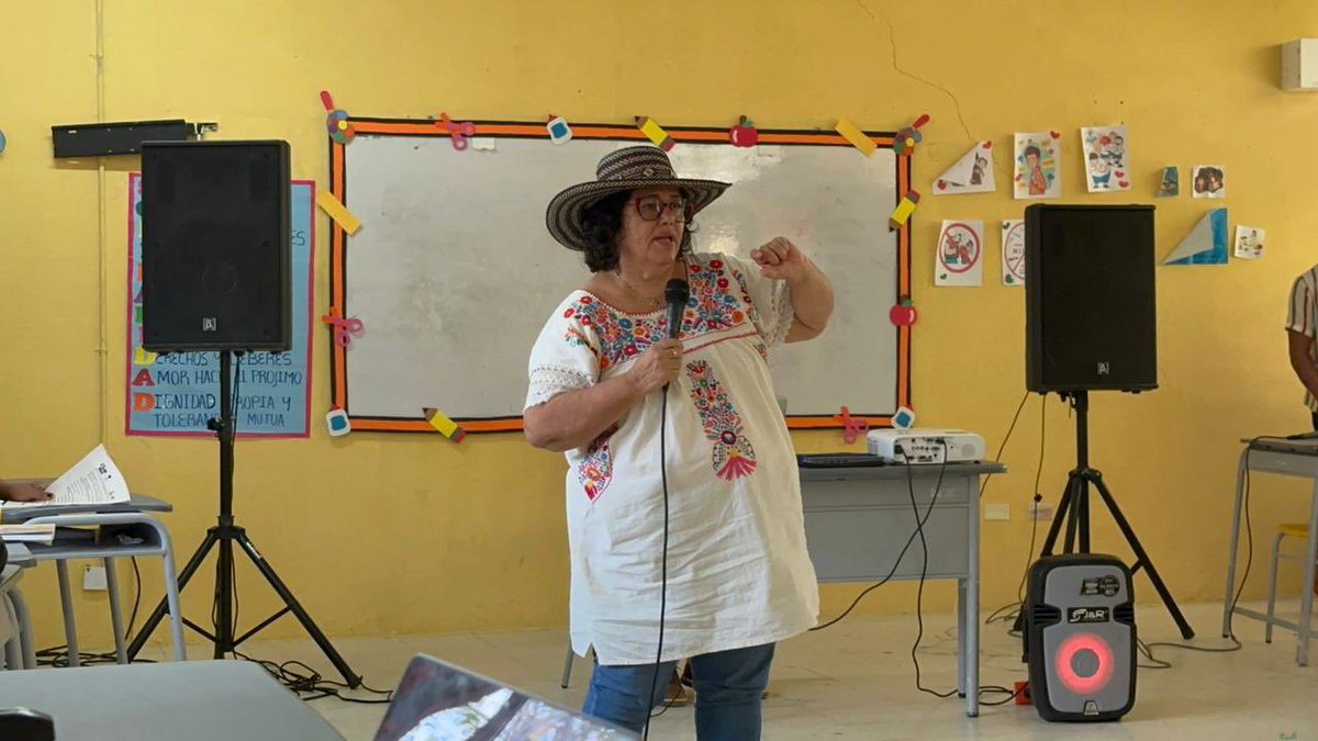 La delegación Colombo alemana de académicos/as cierra esta jornada de circulación de conocimientos y experiencias sobre #memoria, en #MontesDeMaría, visitando el @museoelmochuelo.