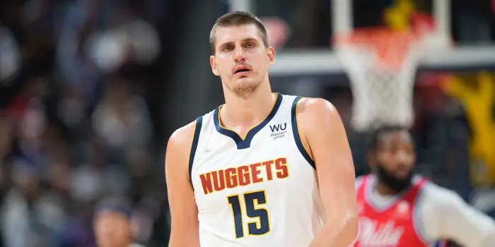 nbarealist23's tweet image. Previous 3x MVP Winners:

Kareem (6)
MJ (5)
Russell (5)
LeBron (4)
Wilt (4)
Erving (4) - ABA included
Magic (3)
Bird (3) 
Moses (3) 

Look at this list. 3 MVPs will officially place Nikola Jokic in elite company, while also placing him on a trajectory for no worse than a Top-16…