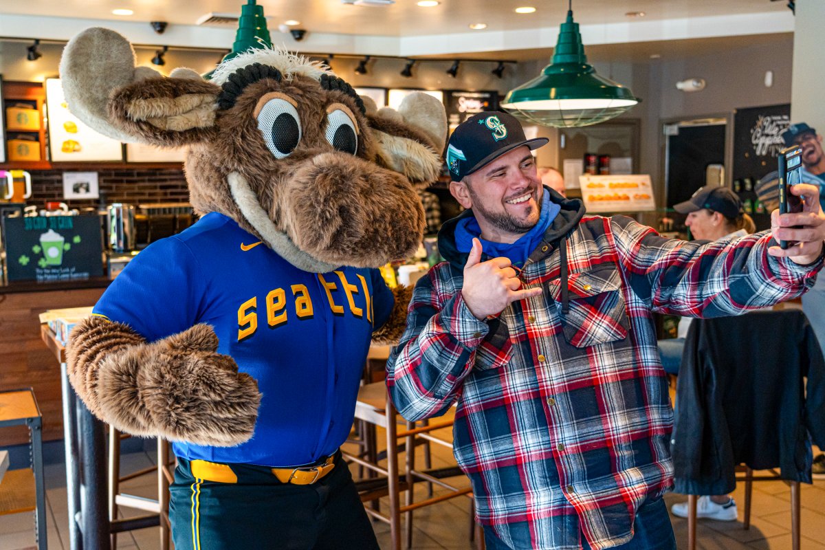 MarinerMoose tweet picture