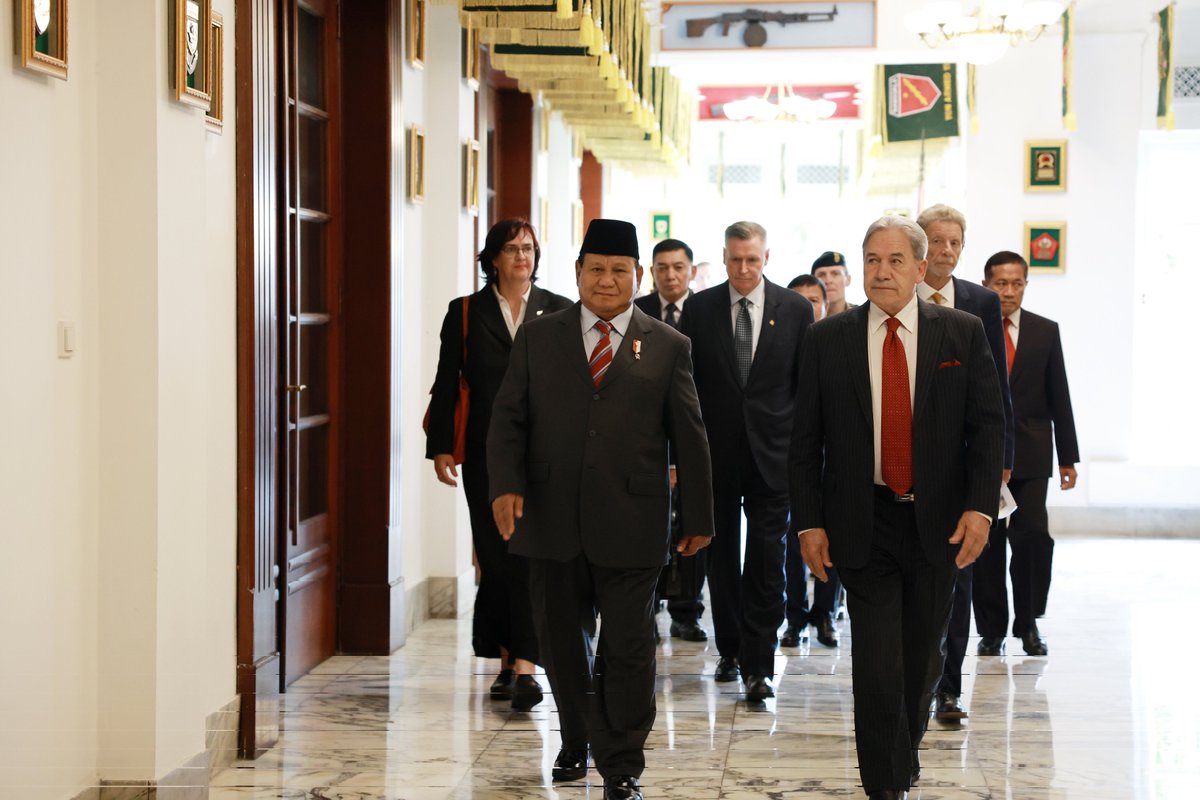 Selamat pagi tweeps awali pagi yang cerah ini dengan berdoa. Selamat beraktivitas, tetap semangat bagi yang berpuasa dan salam #IndonesiaRaya