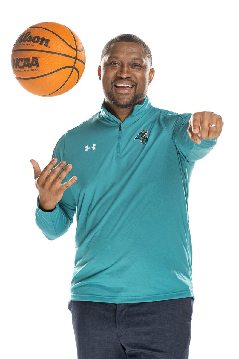 Teal looks good on you, @CoachJustinGray! Welcome to #TealNation!