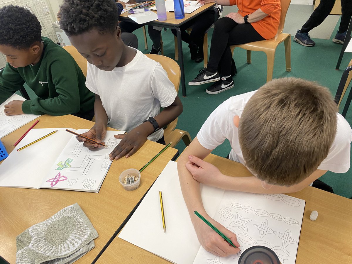 Discovery Primary School Year 4 tweet media