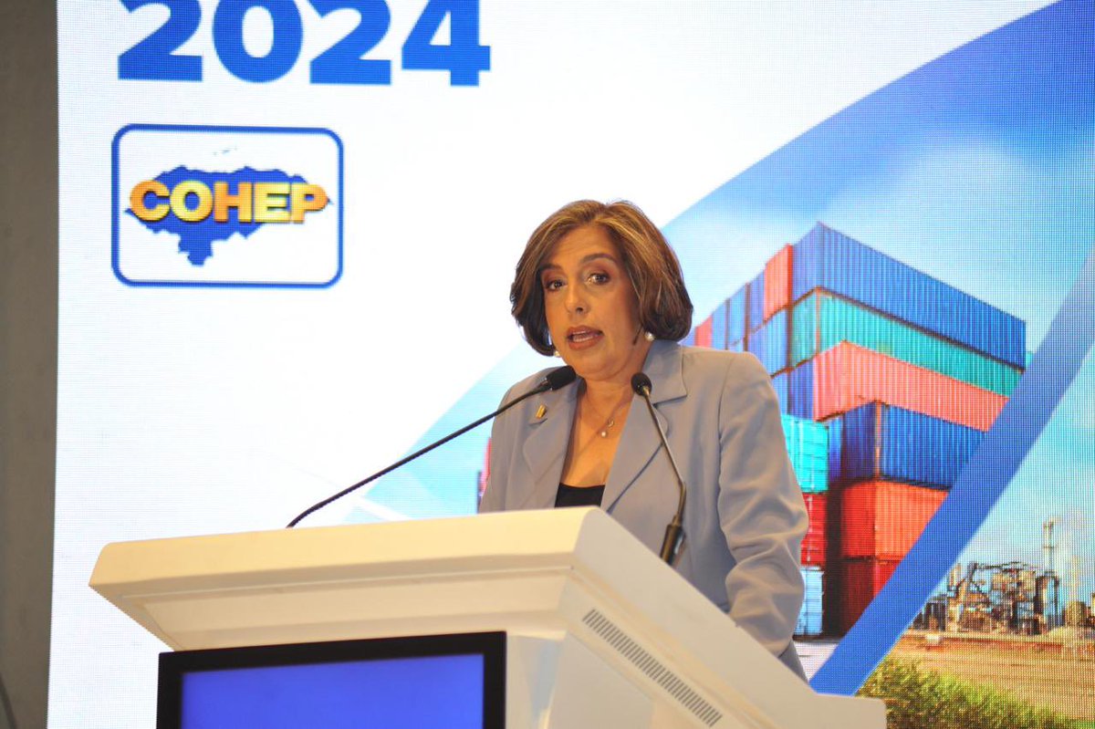 El Expresidente Mateo Yibrín, juramento este medio día a la nueva Presidente de COHEP, la Ingeniera Anabel Gallardo Ponce, para el periodo 2024-2026, deseándole muchos éxitos en su gestión representando la #LibreEmpresa   que es generadora de desarrollo y empleo. #MasEmpleo