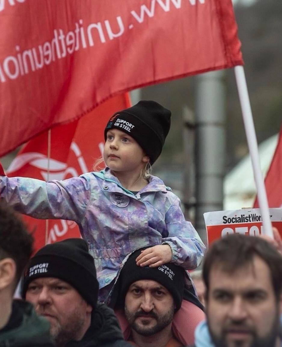 Let's show the steelworkers of South Wales some support! They are voting to strike, this is why one steelworker will be voting YES 👏

Sign the <a href="/UniteEconomy/">Unite For A Workers' Economy</a> petition: cutt.ly/SaveSteel