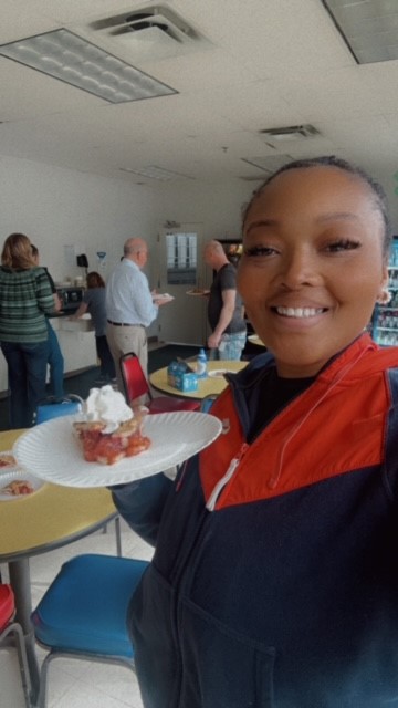 DailyPrinting's tweet photo. It's officially PI Day! 

** Did you know? 3.14 percent of sailors are Pi rates 🏴‍☠️🤣⛵. 

Check out our PI Social from today. Some of our favorites are Strawberry Rhubarb, Warm Apple Pie with a scoop of vanilla ice cream, and Sweet Potato Pie 🥧 or for others, Pumpkin Pie! https://t.co/mDcNnaSg2H