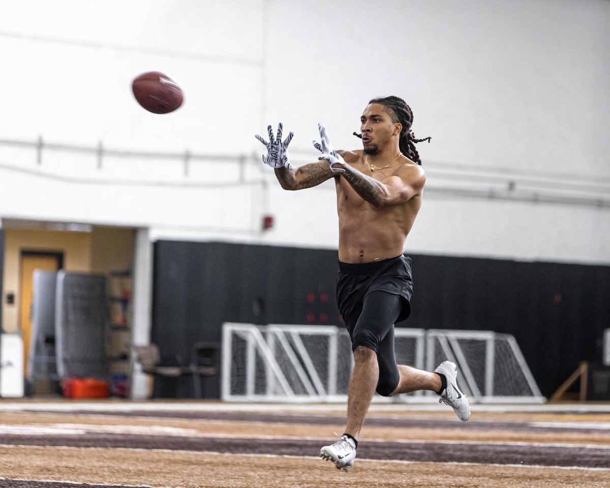 Seth_Ellis27's tweet photo. Broncos showing out during Pro Day👀 https://t.co/vGf1krw1Hx