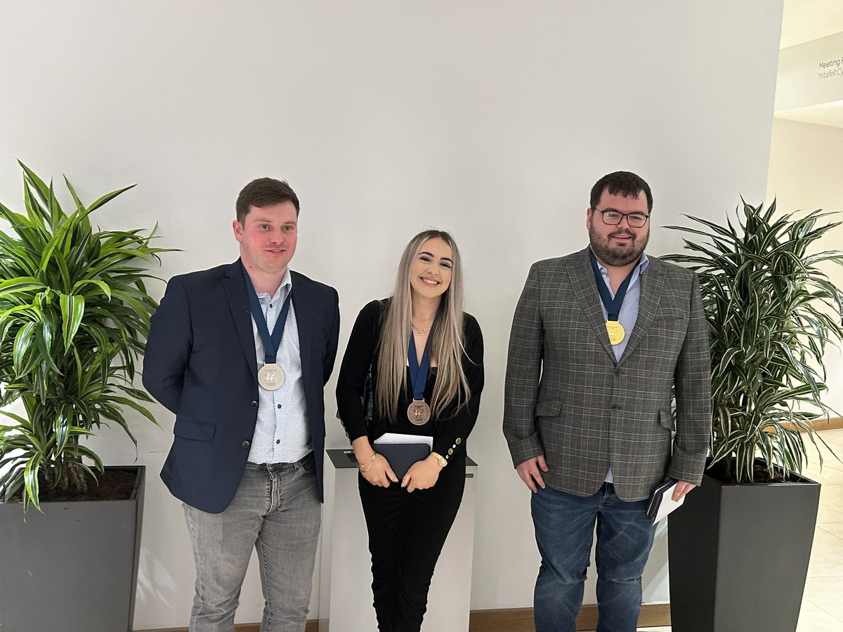 Kate Walker tweet media