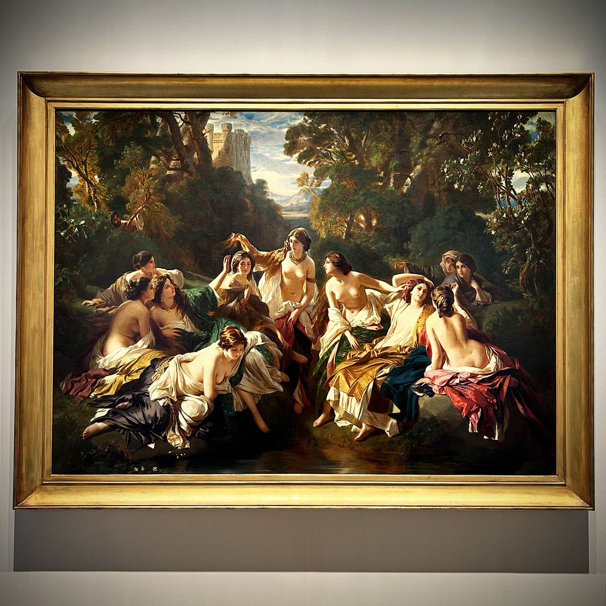 CharlyLavado's tweet photo. Jusqu’à lundi , le @ChCompiegne présente une riche exposition consacrée à Proper Mérimée. Une mise en scène élégante qui ponctue les  grands appartements d’espaces qui évoquent ce personnage touche-à-tout: critique d’art, écrivain, sauveur du patrimoine et membre de la cour. https://t.co/m1vKKGFTJA