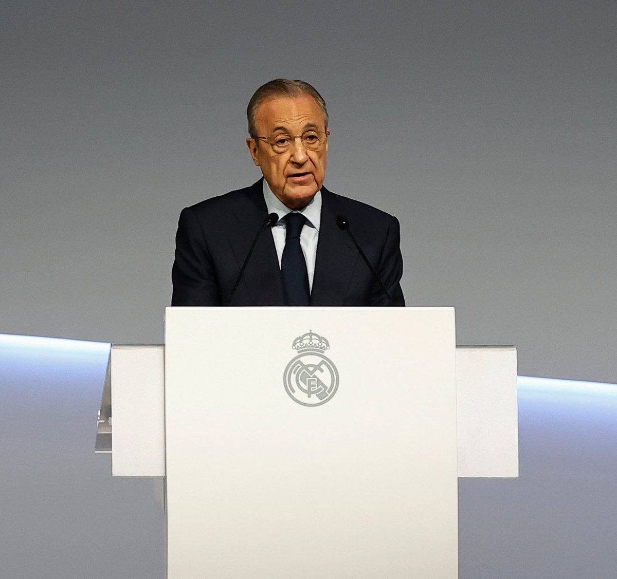 _BeFootball's tweet photo. 🚨🚨 𝗕𝗥𝗘𝗔𝗞𝗜𝗡𝗚 ! Le Real Madrid a indiqué a la FFF qu’il NE LAISSERAIT PAS ses joueurs français participer aux Jeux Olympiques. 🇫🇷❌

Ça sent mauvais pour Kylian Mbappé. 🥶🥶

(@lequipe) https://t.co/Bs3tNSlvOL