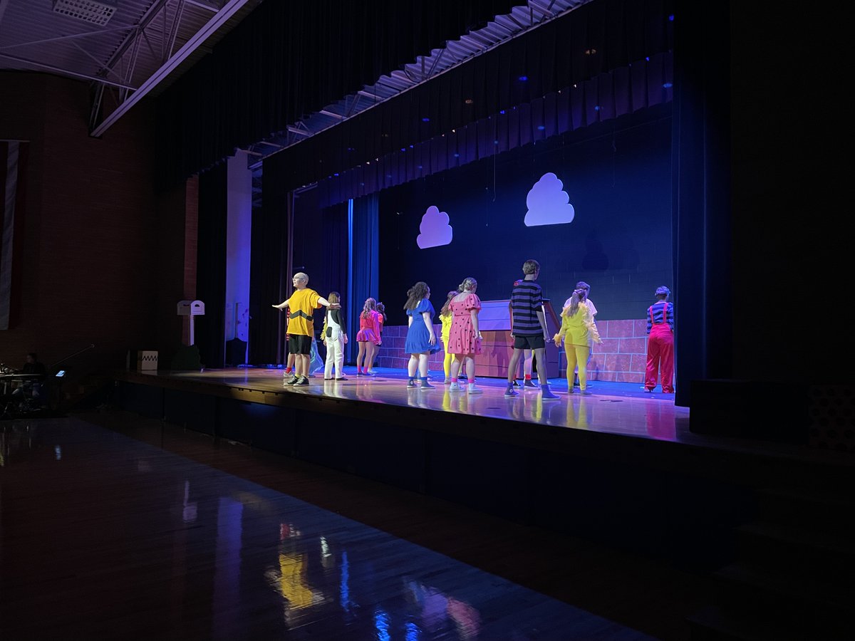 North and West students ended their day on a high note with a special showing of our spring musical!

'You're a Good Man, Charlie Brown' will premiere tonight at 7 p.m., with additional showings on Friday and Saturday!

Purchase tickets at: midview.hometownticketing.com/embed/all